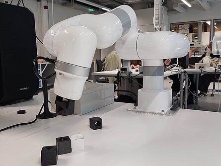 Programmieren eines Roboterarms