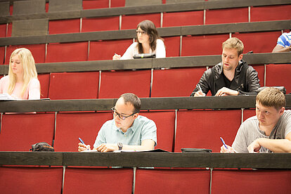 Studenten in Hörsaal