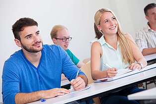 Studierende in einer Vorlesung am Campus Zweibrücken ((c) HSKL)