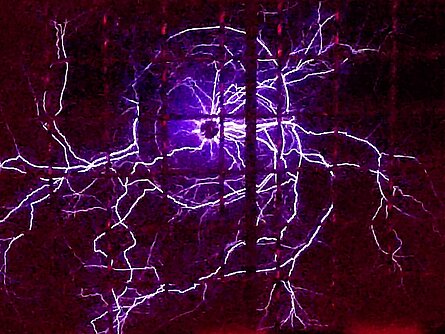 Experimente im Hochspannungslabor
