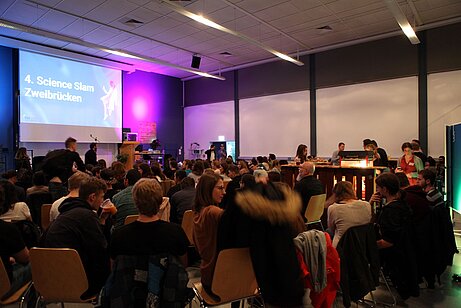 Science Slam im Rahmen des Tags der Forschung an der Hochschule Kaiserslautern