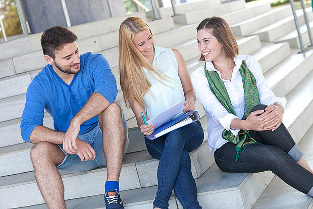 Studierende der Hochschule Studierende der Hochschule