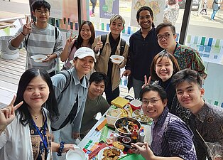 International students are usually multilingual and have life experience in different countries. SFInt tries to strengthen its connection with (local) companies