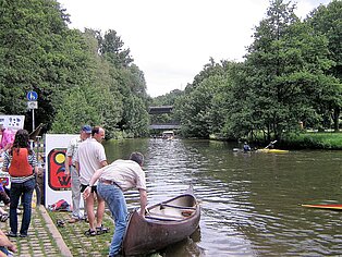 Kanu und Tretbootfahren im Schwarzbach Nähe Zweibrücken ((c) Stadt Zweibrücken)